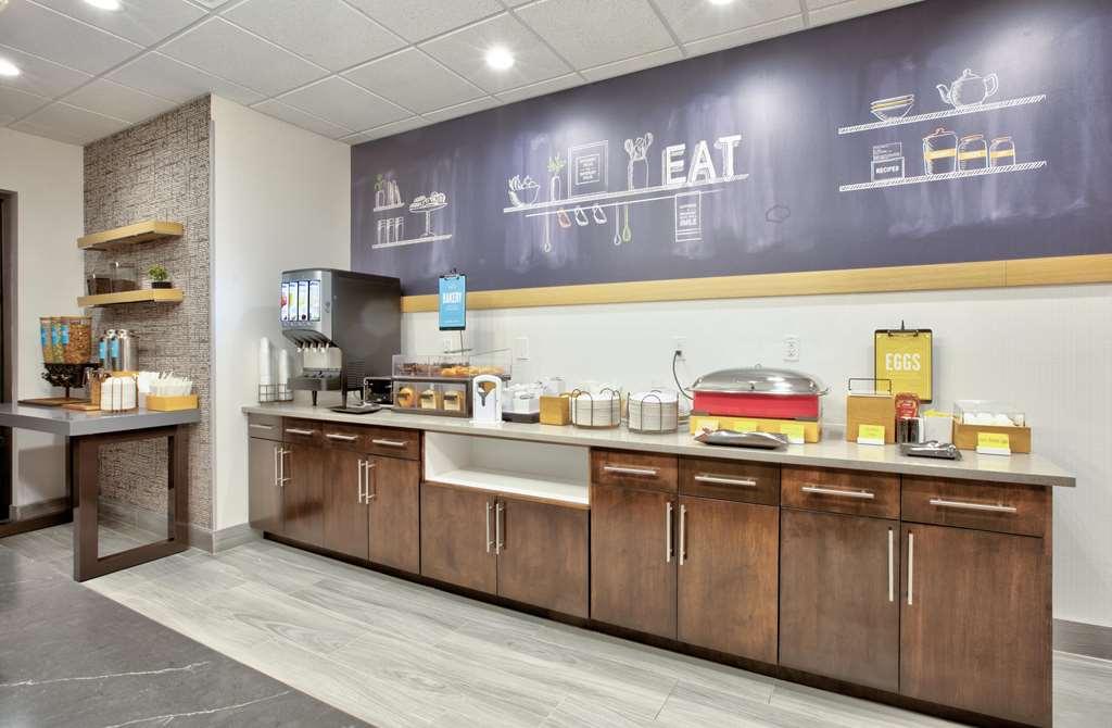 Hampton Inn & Suites Dalhart Restoran fotoğraf